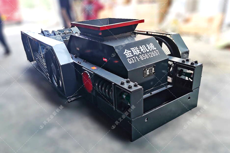 對輥式破碎機(jī)|對輥破碎機(jī)|對輥破碎機(jī)價格|河南雙輥破碎機(jī)生產(chǎn)廠家與報(bào)價 對輥式破碎機(jī)|對輥破碎機(jī)|對輥破碎機(jī)價格|河南雙輥破碎機(jī)生產(chǎn)廠家與報(bào)價