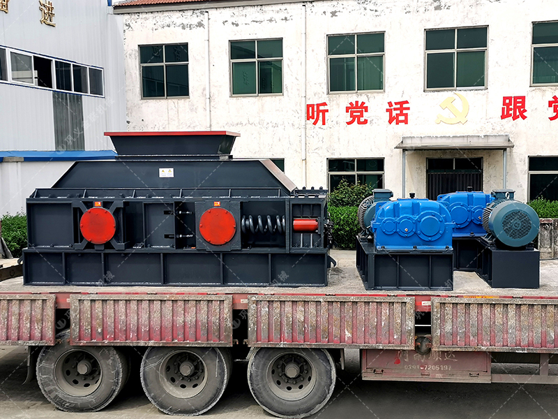 青石和河卵石哪個(gè)制砂好？用對輥破碎機(jī)怎么樣？